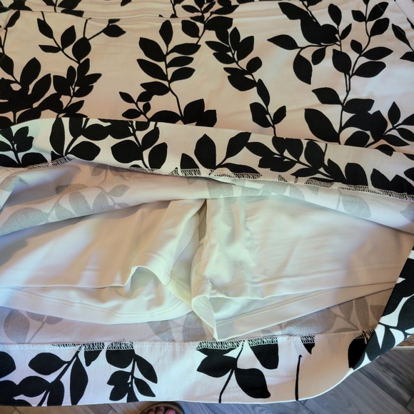 Tennis Skirt - Picture 2 of 2